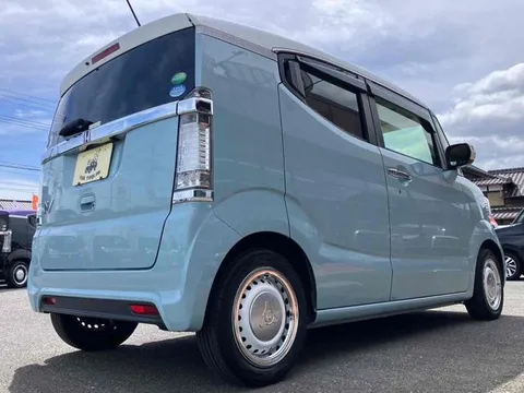 Honda N-BOX Slash