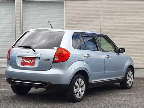 Mazda Verisa