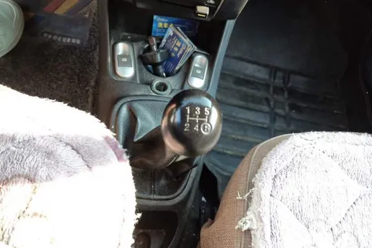 BYD F0