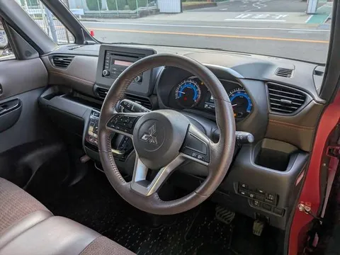 Mitsubishi eK X Space
