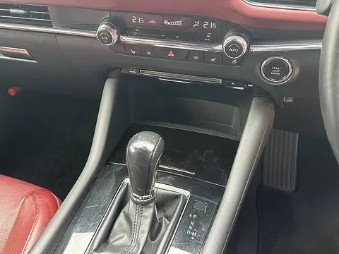Mazda MAZDA3 Fastback