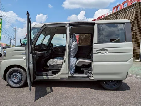 Suzuki Spacia