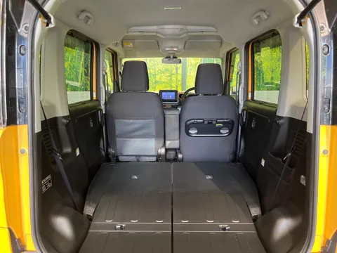Suzuki Spacia Gear