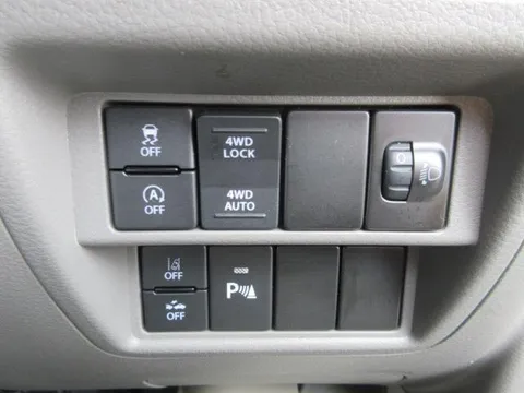 Nissan Clipper Van