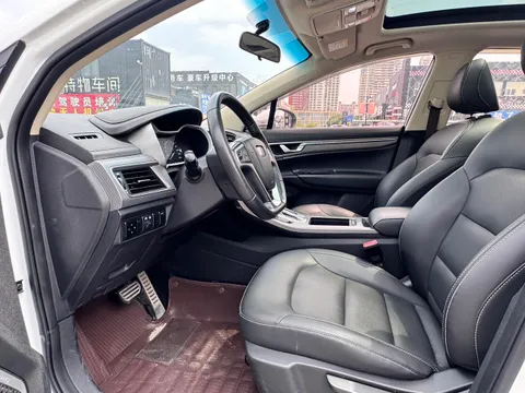 Geely Emgrand GS