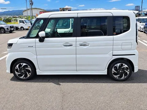 Suzuki Spacia Custom