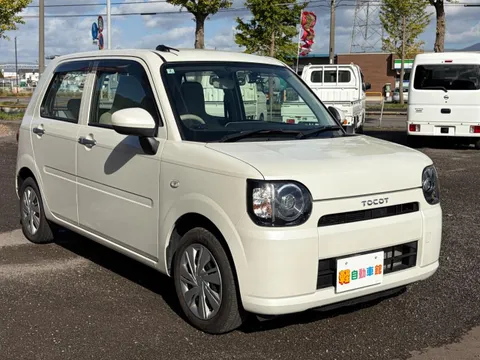 Daihatsu Mira Tocot