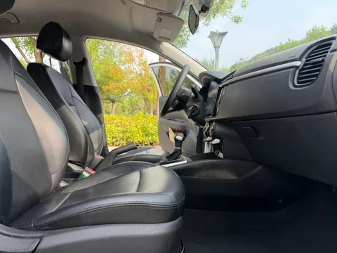 Kia K2