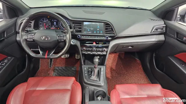 Hyundai Elantra (Avante)