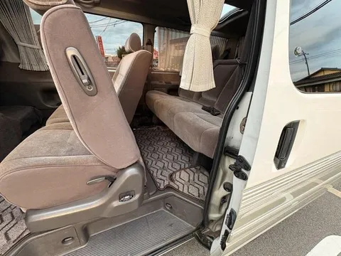 Toyota HiAce Wagon