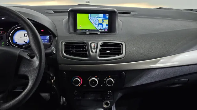 Renault SM3