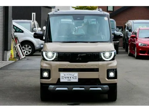 Mitsubishi Delica Mini