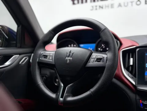 Maserati Ghibli