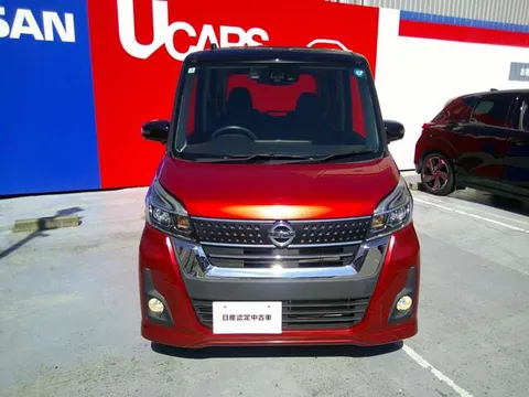Nissan Dayz Roox