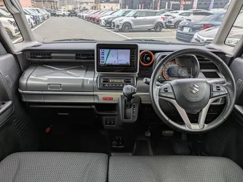 Suzuki Spacia Gear