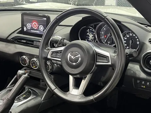 Mazda MX-5 (Roadster)
