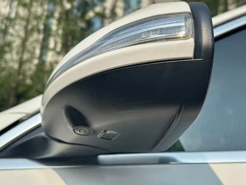 Mercedes-Benz Mercedes-Benz GLC