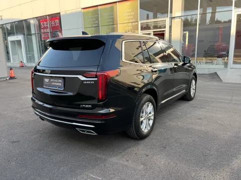 Cadillac XT6
