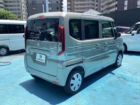 Suzuki Spacia