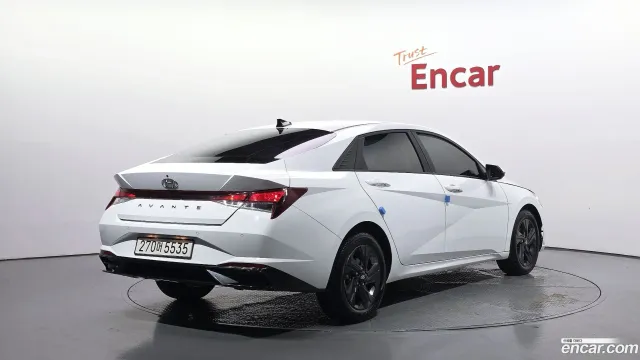 Hyundai Elantra (Avante)