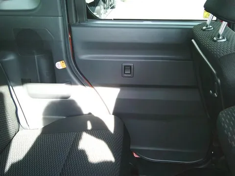 Toyota Pixis Mega