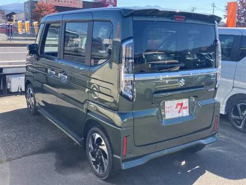 Suzuki Spacia Custom