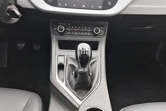 Geely Vision
