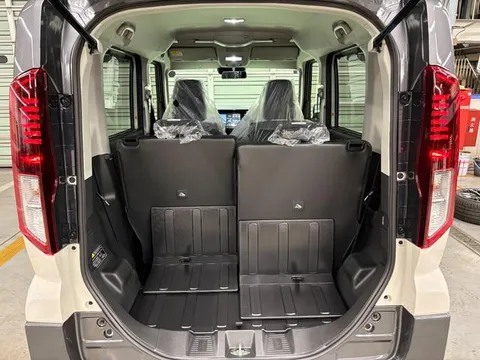 Suzuki Spacia Gear