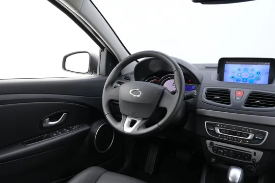 Renault SM3