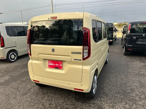 Suzuki Spacia
