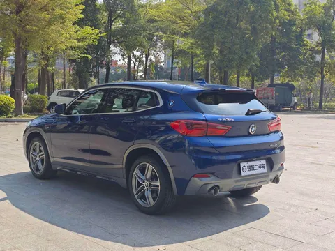 BMW X2