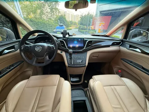 Buick GL8