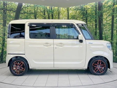 Suzuki Spacia
