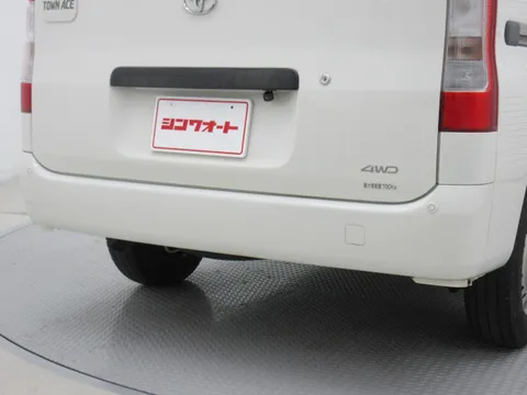 Toyota TownAce Van