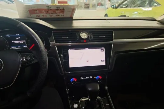 Volkswagen Phideon