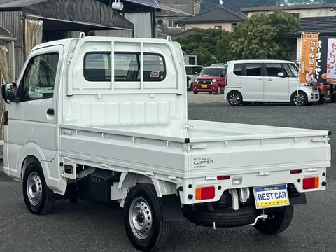 Nissan Clipper Truck