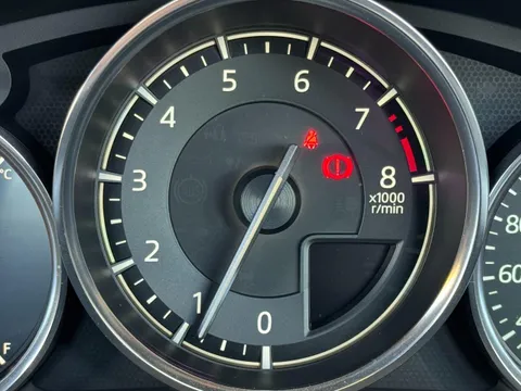 Mazda MX-5 (Roadster)