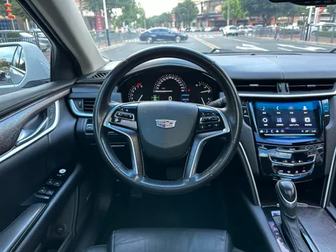 Cadillac XTS