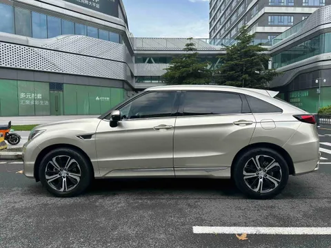 Honda UR-V