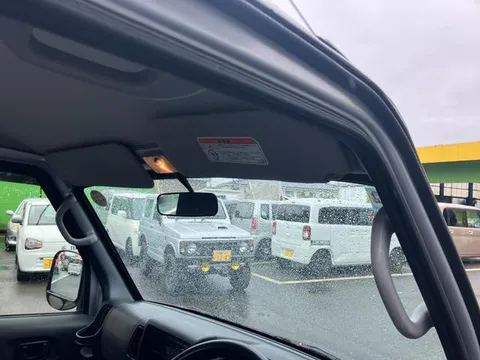 Mitsubishi Minicab Van