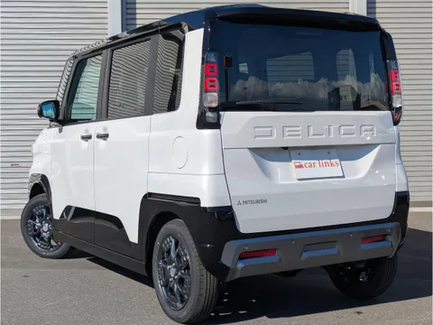 Mitsubishi Delica Mini