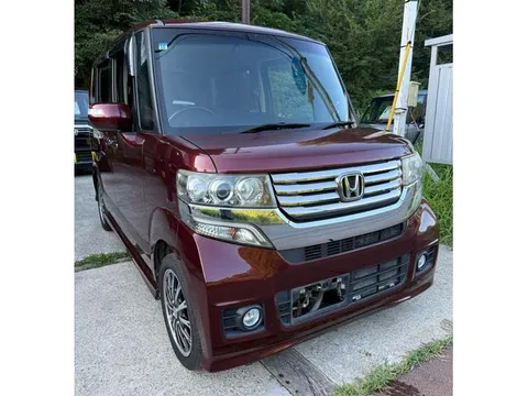 Honda N-BOX Custom