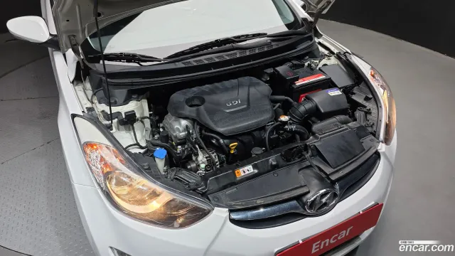 Hyundai Elantra (Avante)