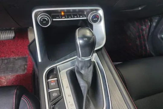 Geely Binray
