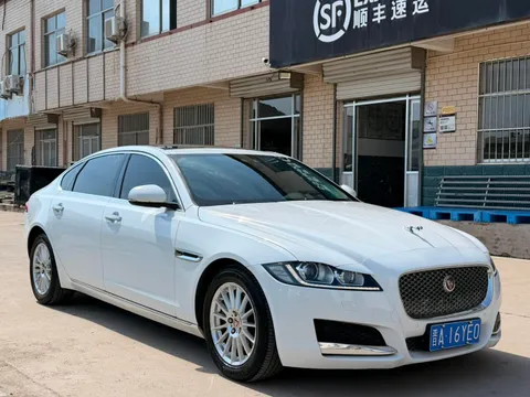 Jaguar XFL