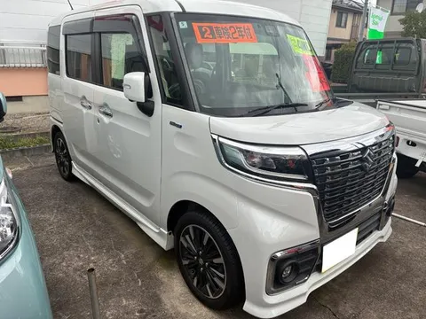 Suzuki Spacia