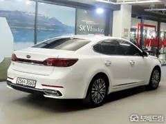 Kia Cadenza (K7)