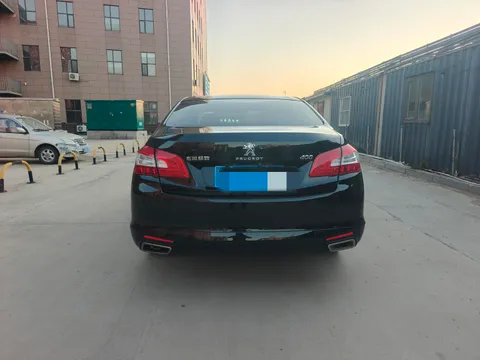 Peugeot 408