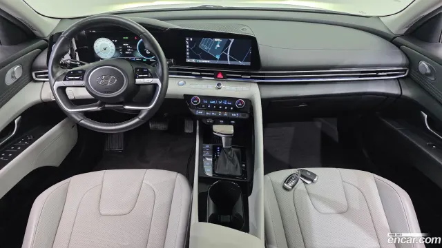 Hyundai Elantra (Avante)