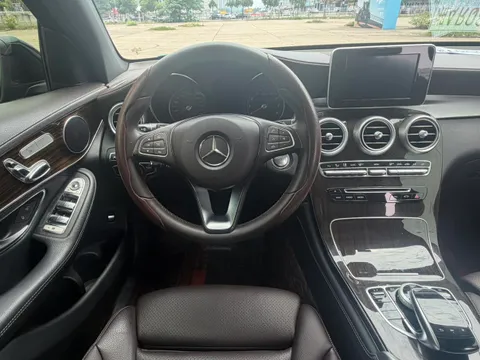Mercedes-Benz Mercedes-Benz GLC